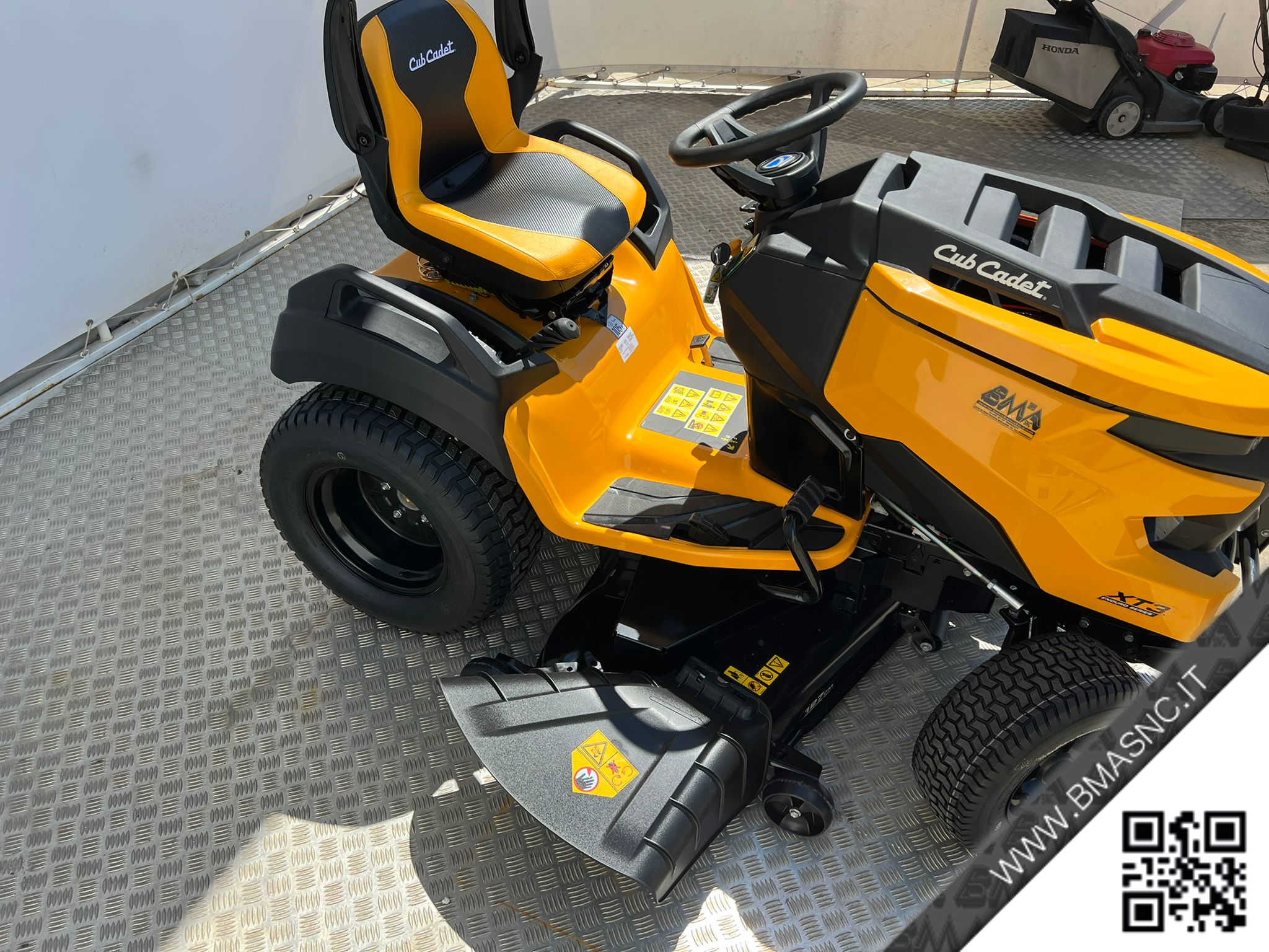 CUB_CADET_XT3_QS127_TRATTORINO_SC_NEW_2022_1.jpg